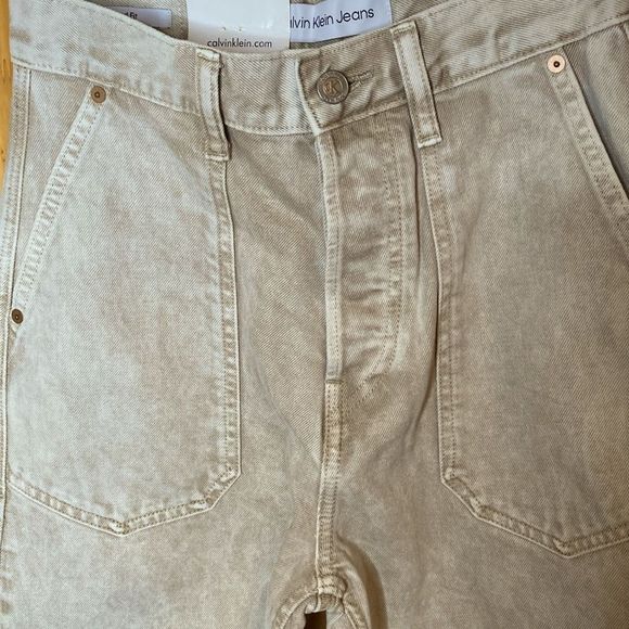 Calvin Klein Jeans Tan Washed Denim Relaxed Fit Unisex Jeans - Picture 4 of 15
